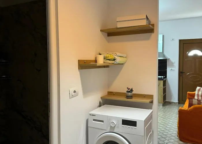 Daire Anila's One Bedroom *